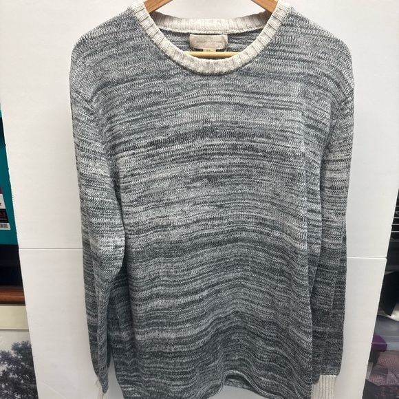 frederick anderson Other - Men's Gray Crewneck Sweater